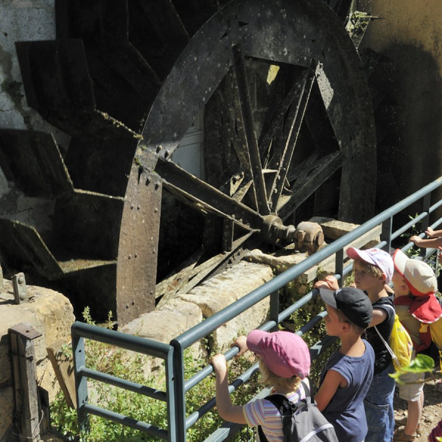 Au Fil du Temps - Site Pédagogique - Visite et atelier Moulin de la Rouzique