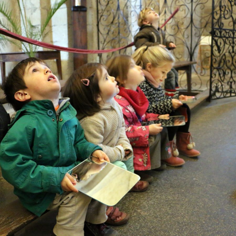 Au Fil du Temps - Site Pédagogique - Visite sensorielle de l'Abbaye de Cadouin