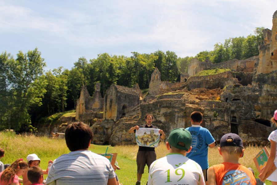 Randonnée en Vallée des Beunes – Château de Commarque